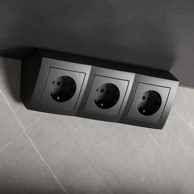 Produktbild von Mehrfachsteckdose 3-fach mit Netzkabel I anthrazit