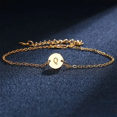 Produktbild von Elegantes Buchstaben Armband - Q für jeden Anlass KP6675