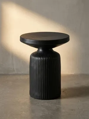 Produktbild von Eleganter Beistelltisch Schwarz, rund, Hammerschlag-Design. 40x40x50 cm | Kadima Design