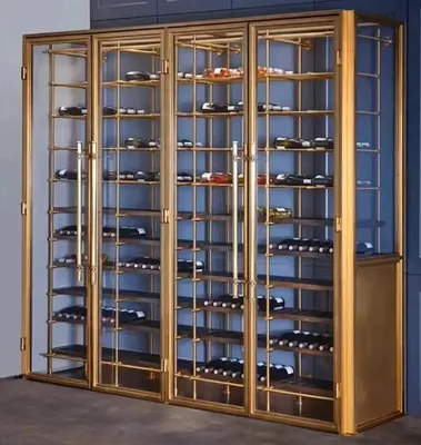 Produktbild von Elegantes Weinregal aus Goldfarbenem Metall für stilvolle Weinlagerung