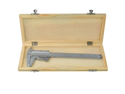 Obrázek produktu pro Měřítko posuvné kovové, 0-150mm x 0,02, dřevěná krabička GEKO