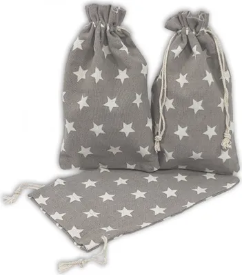Produktbild von 12 Geschenksäckchen grau, weiße Sterne 20 x 12 cm Baumwolle Adventskalender Säckchen Stoffbeutel zum Basteln und befüllen Gastgeschenk Hochzeit