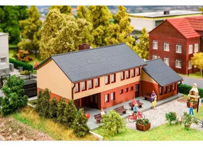 Image de Faller Hobby H0 131319 Maison communale en kit 1:87