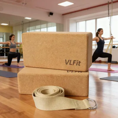 Productafbeelding van Yogablok kurk - Set van 2 - 22,5 x 7,5 x 12 cm - Met yogariem katoen