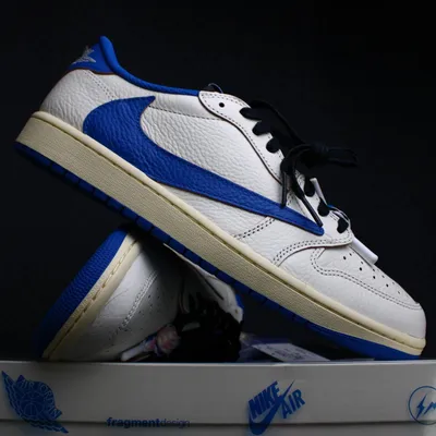 Immagine prodotto di Travis Scott x Fragment x Jordan 1 Retro Low "Sail Military Blue" DM7866-104, taglia: 44,5
