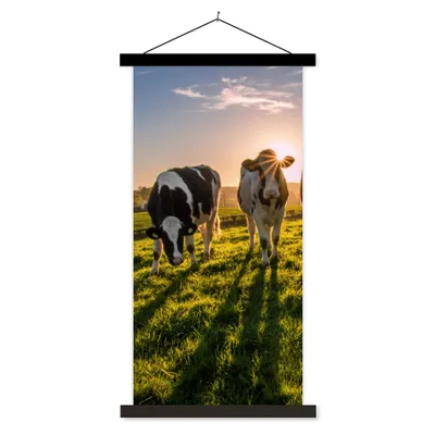 Produktbild von MuchoWow® Textilposter Kühe - Sonne - Gras - Tiere - Bauernhof 60x120 cm mit schwarzem Rahmen - Magnete