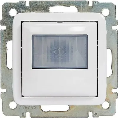 Image de Legrand CREO 3-L détecteur de mouvement 775773A170° 500W LED ultra blanc (775773A)