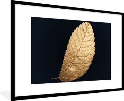 Produktbild von MuchoWow® Gerahmtes Poster Gold - Blätter - Schwarz - Pflanzen - Luxus - Natur 90x60 cm - Poster mit Schwarzem Bilderrahmen Wandposter Rahmen Foto Bilder - Wanddekoration - Fotos