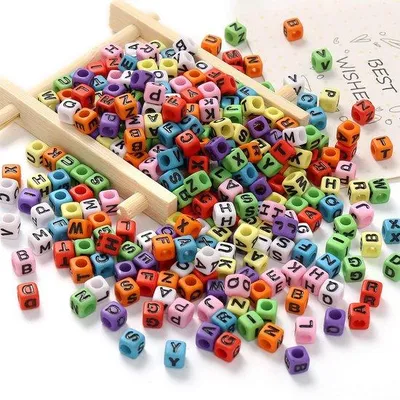 Produktbild von Acryl-Kralen-Satz, 1000er Pack, 6x6mm, Buchstabensatz A-Z, für Armbänder, Chokers, Schmuck oder Bastelprojekte