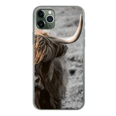 Produktbild von MuchoWow® Handyhülle Schutzhülle Hülle für iPhone 11 Pro Max Schottische Highlander - Kühe - Natur Silikon Softcase Handy Hülle - Schutz
