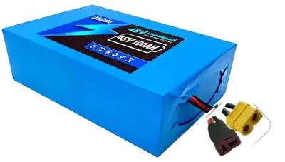 Zdjęcie produktu dla Akumulator litowo-jonowy, pojemność 100Ah, lekka konstrukcja, złącze XT60