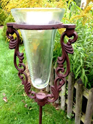 Produktbild von Glas-Regenmesser, originelle Dekoration Niederschlagsmesser als  Beetstecker
