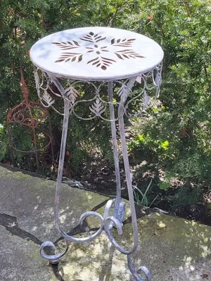 Produktbild von Shabby Chic Beistelltisch Karin rund, grau