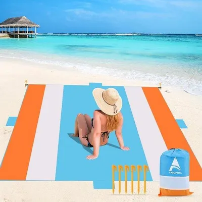 Produktbild von Famanu Picknickdecke Wasserabweisend 240 cm x 250 cm - Sanddicht mit Tragetasche