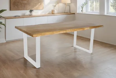 Produktbild von Esstisch Baumkante Akazie massiv eichenfarben 240 x 100 U-Gestell weiß CALI