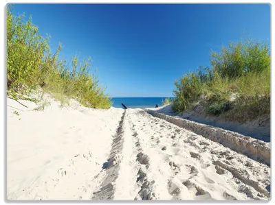 Produktbild von Wallario Glasunterlage, Schneidebrett aus Glas, Größe 30 x 40 cm, Motiv Auf dem Sandweg zum Strand - Blauer Himmel über dem Meer