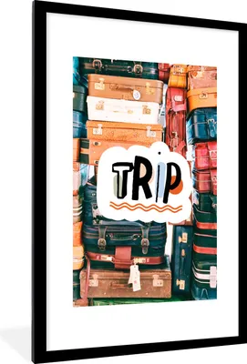 Produktbild von MuchoWow® Gerahmtes Poster Koffer - Reisen - Zitat - Sommer 60x90 cm - Poster mit Schwarzem Bilderrahmen Wandposter Rahmen Foto Bilder - Dekoration - Wandposter Wohnzimmer - Hochwertig