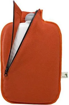 Produktbild von Hugo Frosch Öko-Wärmflasche mit Softshell-Bezug orange