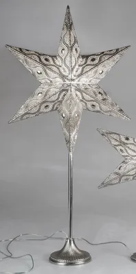 Produktbild von Deko Lampe, Leuchte Stern CAPRI auf Fuß H. 100cm silber Metall Formano W25