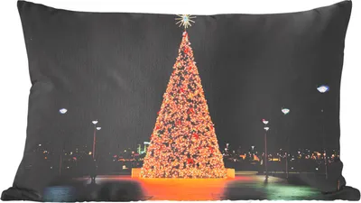 Produktbild von MuchoWow® Zierkissen Sofakissen Wohnzimmer Dekokissen 50x30 cm Ein riesiger Weihnachtsbaum in den Vereinigten Staaten - Wohnzimmerdekoration - Polster mit Photo