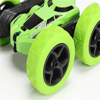 Obrázek produktu pro Dálkově ovládané kaskadérské auto, oboustranné, otočné o 360°, dvoubarevné osvětlení, dosah 50 m, 2,4 GHz, RC hračka, zelená