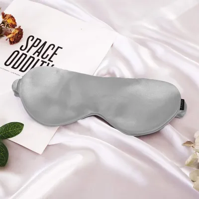 Image de Masque de sommeil en soie, 22 momme, masque pour les yeux 100 % soie, doux pour la peau, pour femmes et hommes, masque de sommeil confortable avec bande élastique, idéal pour dormir à la maison et en voyage, gris