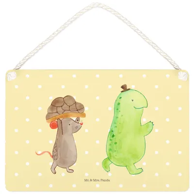 Produktbild von Mr. & Mrs. Panda Holzschild Schildkröte Maus DIN A4 - Gelb Pastell - Geschenk, kleine aufmerksamkeit, holzbild, Türschild, Freunde, Fröhlich, wandtafel, Schild