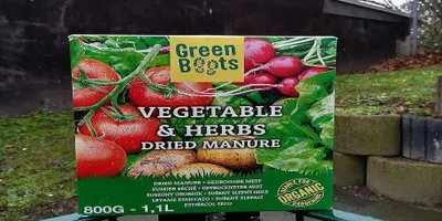 Produktbild von GreenBoots granulierter Komplettdünger 800g- 1,1 L ( 4 Sorten ) Gemüse Kräuter