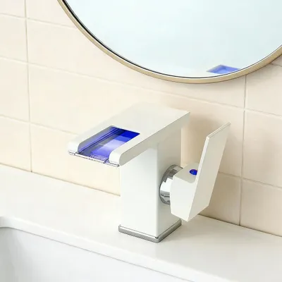Produktbild von LED Waschtischarmatur Wasserhahn Badarmatur Waschbecken Mischbatterie Küchenarmatur Weiß【SLT9952】
