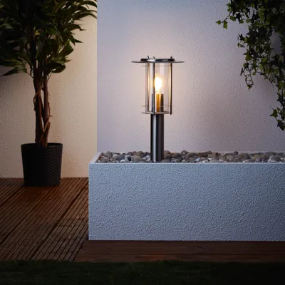 Produktbild von BRILLIANT Außensockelleuchte York | schlichte Außenstandleuchte | Edelstahl/Kunststoff | IP44 | spritzwassergeschützt | 1x E27 max. 40 W