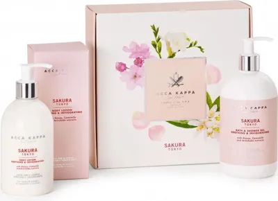 Zdjęcie produktu dla Zestaw upominkowy Acca Kappa Sakura Tokyo: żel pod prysznic 500ml + balsam do ciała 300ml
