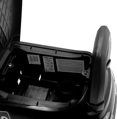 Obrázok produktu pre Detské odrážadlo so zvukom Baby Mix RACER čierne