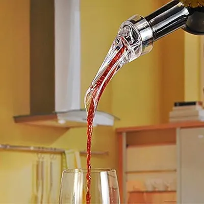 Tropffreier Weinausgießer mit Belüftung, ideal für Rotwein, Dekanter und Geschenk für Weinliebhaber