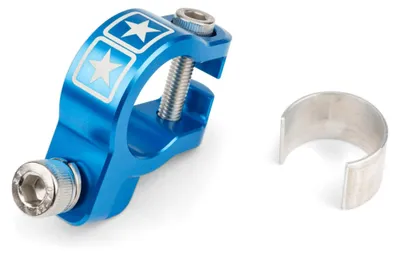 Imagen del producto de Abrazadera de escape de aluminio azul, fabricada mediante mecanizado CNC, modelo STAGE6