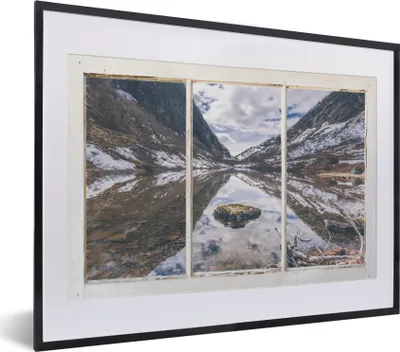 Produktbild von MuchoWow® Gerahmtes Poster Aussicht - Berg - Wasser 40x30 cm - Poster mit Schwarzem Bilderrahmen Wandposter Rahmen Foto Bilder - Bilderrahmen - Poster im Rahmen