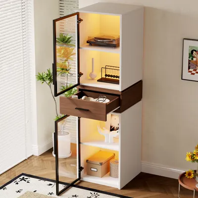 Produktbild von okwish Glasvitrine,Hochschrank mit LED-Beleuchtung,Standvitrine,Wohnzimmerschrank mit Glastüren und  Schublade,Weiß