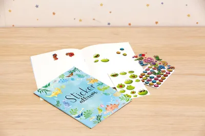 Produktbild von AVERY Zweckform ZDesign KIDS Stickeralbum "Dino", DIN A5
