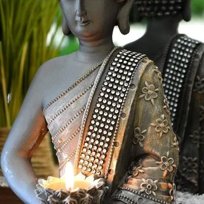 Produktbild von Buddha-Statue mit Teelichthalter, 31 cm