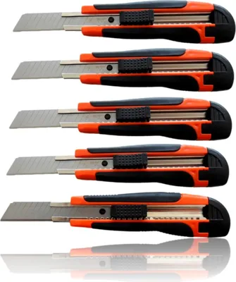 Produktbild von 5er Set Cuttermesser 18mm Klingenbreite | scharfe Cuttermesserklingen | Teppichmesser für Heimwerker | Paketmesser | Allzweckmesser mit Klingenfixierung | Profi Kartonmesser [ergonomischer Griff]