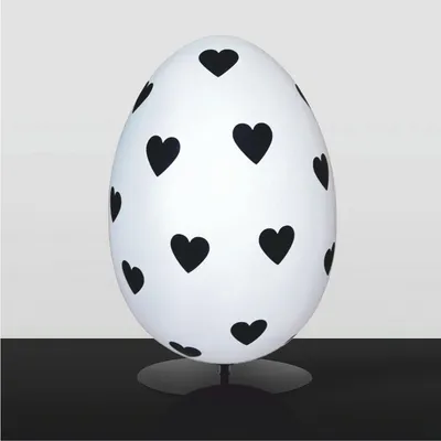 Produktbild von Casa Padrino XXL Deko Osterei mit Ständer Weiß / Schwarz H. 75 cm - Oster Dekoaration