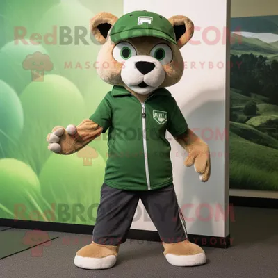 Immagine prodotto di Personaggio in costume della mascotte REDBROKOLY Puma verde foresta vestito con una maglietta e cappellini Henley