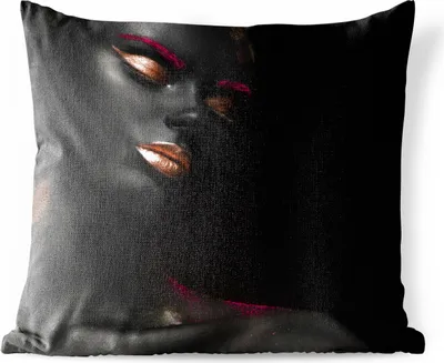 Produktbild von MuchoWow® Outdoor Kissen - Frau - Kupfer - Schwarz - 45x45 cm - Wetterfest - Lounge Kissen - Fotokissen - Dekoratives Kissen