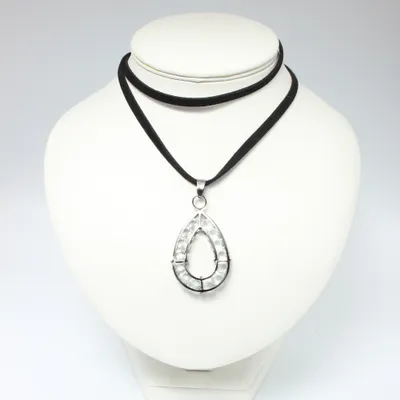 Produktbild von Gothic Choker Kropfband mit Straß Anhänger Modell 1
