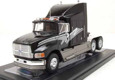 Produktbild von ixo models TR179 Ford Aeromax Zugmaschine 1990 schwarz silber 1:43