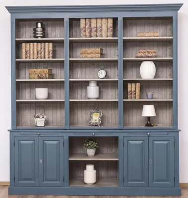 Produktbild von Casa Padrino Landhausstil Wohnzimmerschrank Blau / Grau 229 x 51 x H. 244 cm - Massivholz Schrank - Bücherschrank - Regalschrank - Landhausstil Möbel