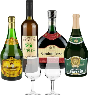 Produktbild von Setz von 4 Mets mit Gläsern (Honigwein Półtorak-Eineinhalber/ 2x Dwójniak-Halber / Trójniak-Drittel) | 3000ml | 13-16% Alkohol Metwein | Polnische Produktion