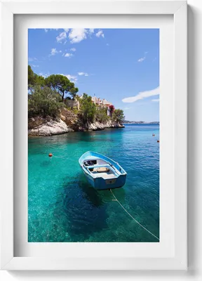 Produktbild von Boot auf dem türkisfarbenen Meer– Wandbild mit Rahmen – Gerahmtes Bild  – Wanddekoration – 20x30 cm – Weiß