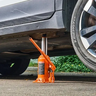 Produktbild von Hydraulischer Wagenheber Flaschenheber - 30 t - Hubhöhe 28,5–47,5 cm - Für Auto und SUV - Werkstatt und Garage