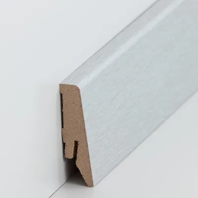 Produktbild von Fußleisten / Sockelleisten "Coburg" (MDF foliert / 718.5832) - Aluminium