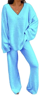 Produktbild von Damen Winter Pyjama Set mit V-Ausschnitt und Lange Hose